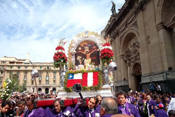 Procesión del Señor de los Milagros y Criollismo - 1